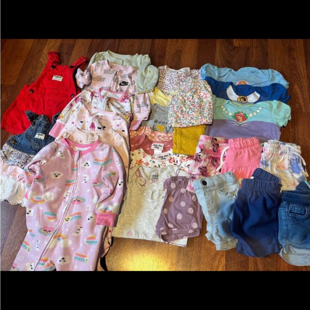 Baby girl clothes (lot) 6-9 months